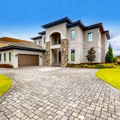 W376E - The Lively Upscale Abode